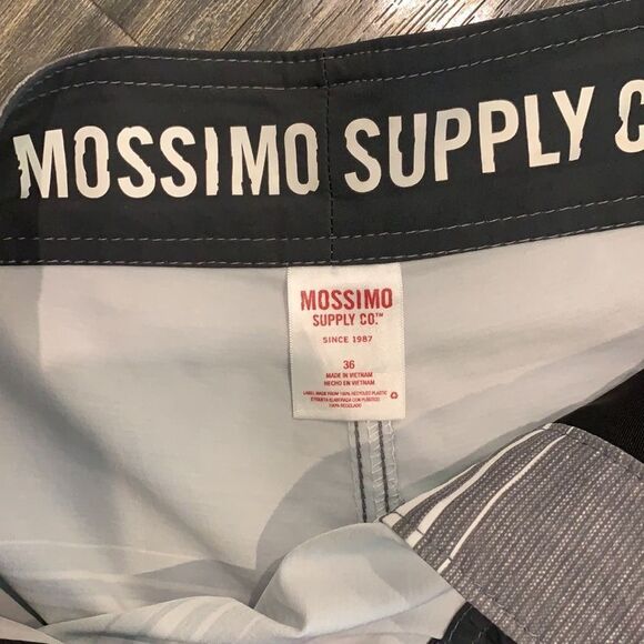 Men’s Swim Trunks - Picture 3 of 5